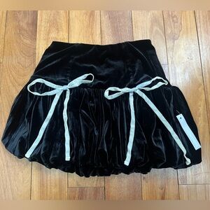 Lisa Says Gah Black Velvet Skirt with White velvet bow details